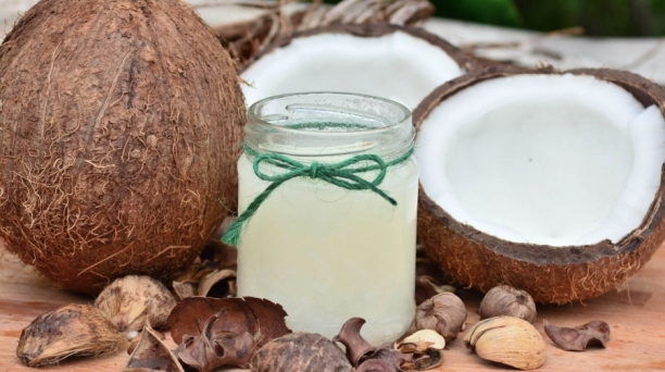 Coco, fuente de monolaurina 