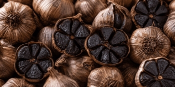Ajo negro fermentado