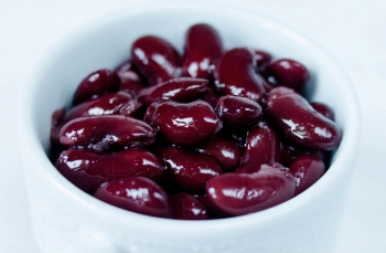 Jud&iacute;as azuki, protector renal